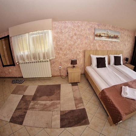 Apartmani Zecevic Niksic Ngoại thất bức ảnh